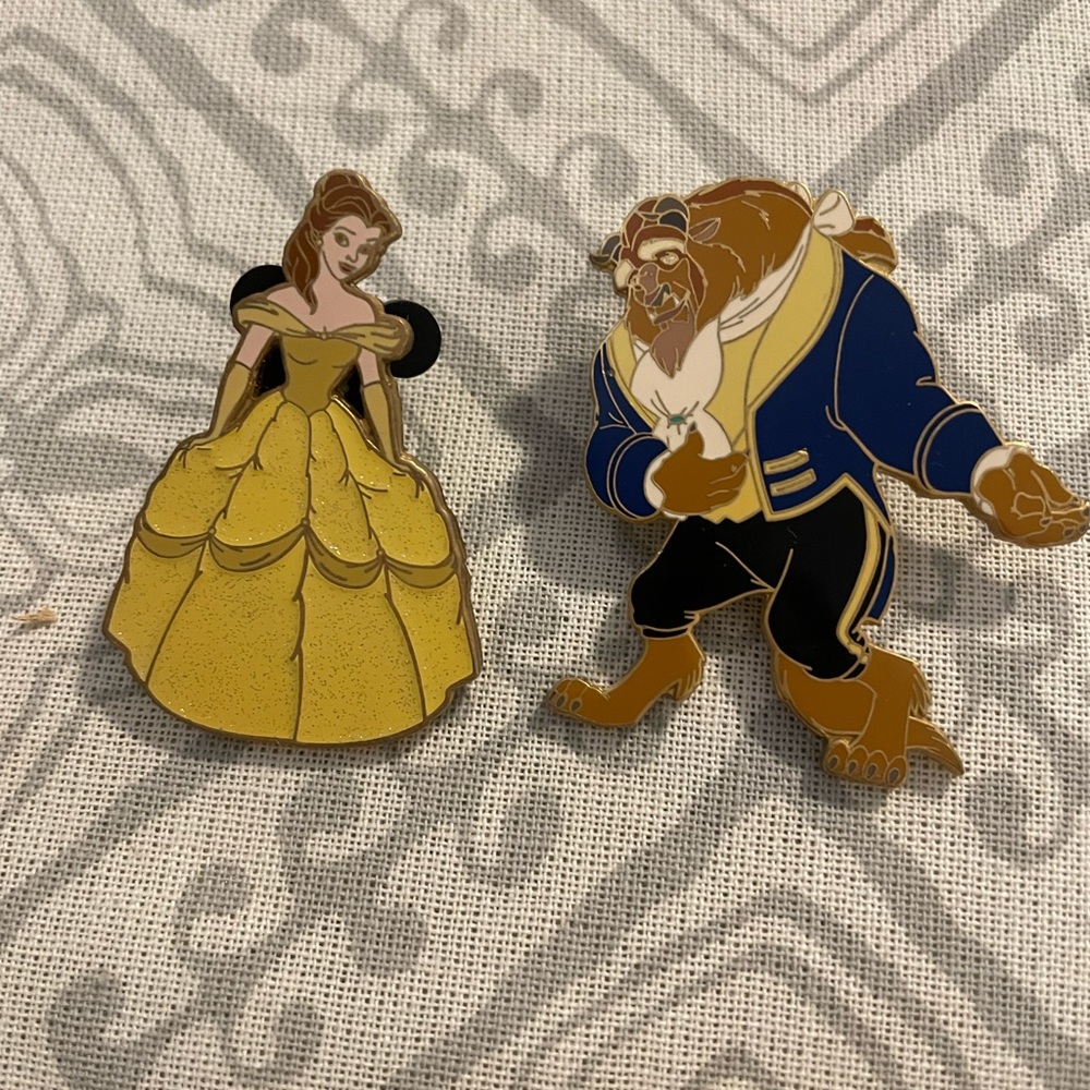 RARE DISNEY PINS